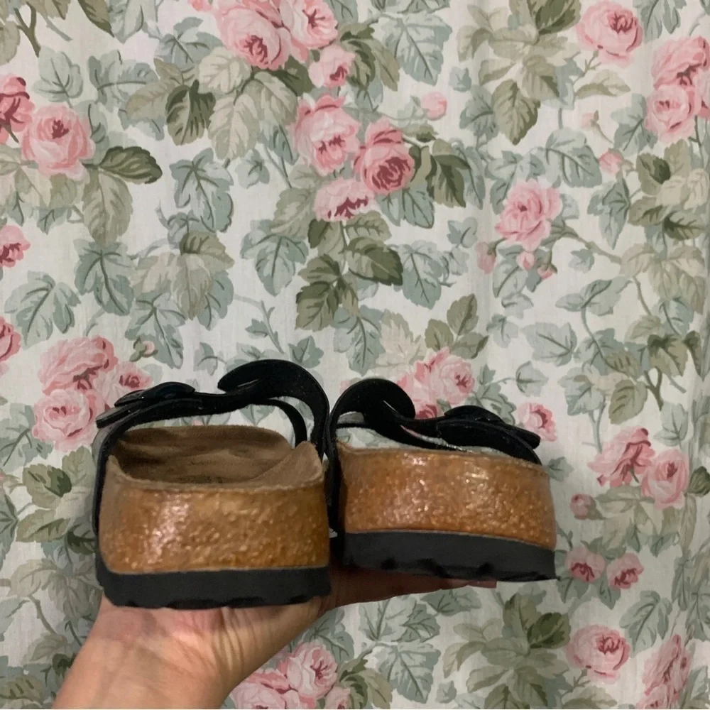 BIRKENSTOCK - Birki’s Sylt metallic green embossed criss cross sandals